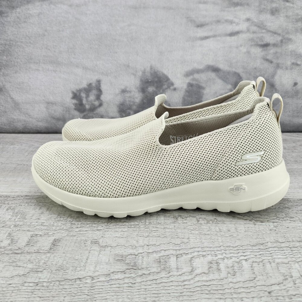 Skechers Slip-On Knit Sneakers in Light Beige/Cream